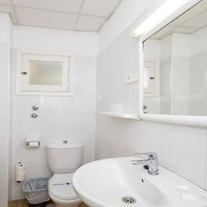 Habitación Estándar con 2 Camas Individuales